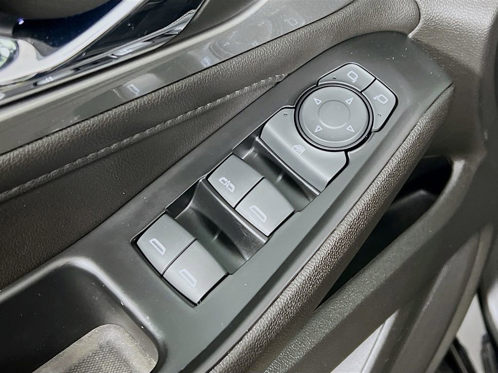 Used 2023 Chevrolet Traverse LT w/ LPO, Floor Liner Package FWD image 32