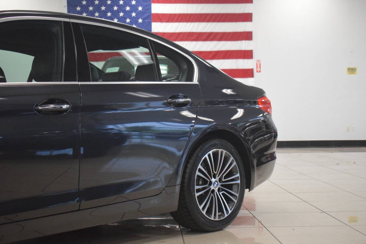 Used 2018 BMW 540i RWD image 17