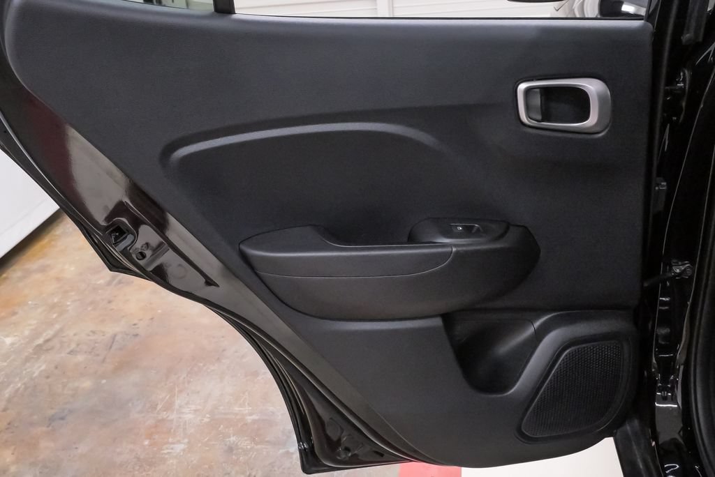 Certified 2024 Hyundai Venue SE FWD image 26