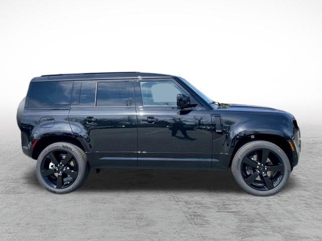 New 2026 Land Rover Defender 110 X-Dynamic SE image 4