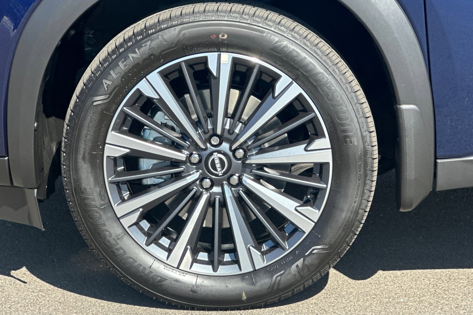 New 2026 Nissan Pathfinder Platinum AWD/4WD image 30