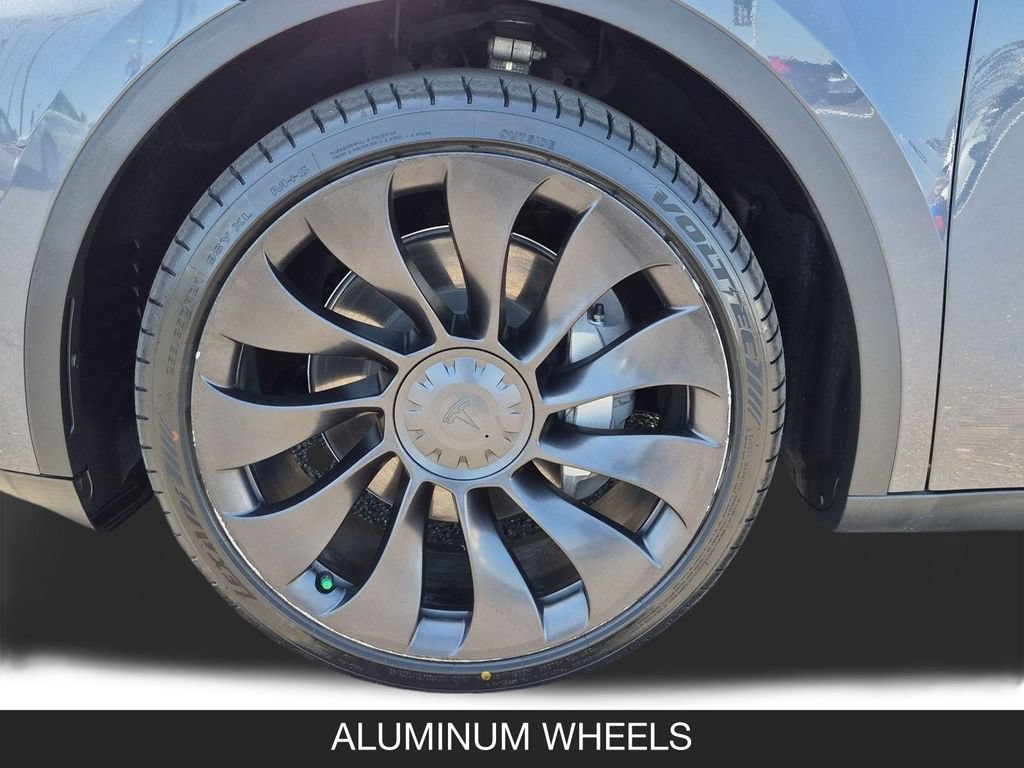 Used 2023 Tesla Model Y Long Range AWD/4WD image 11