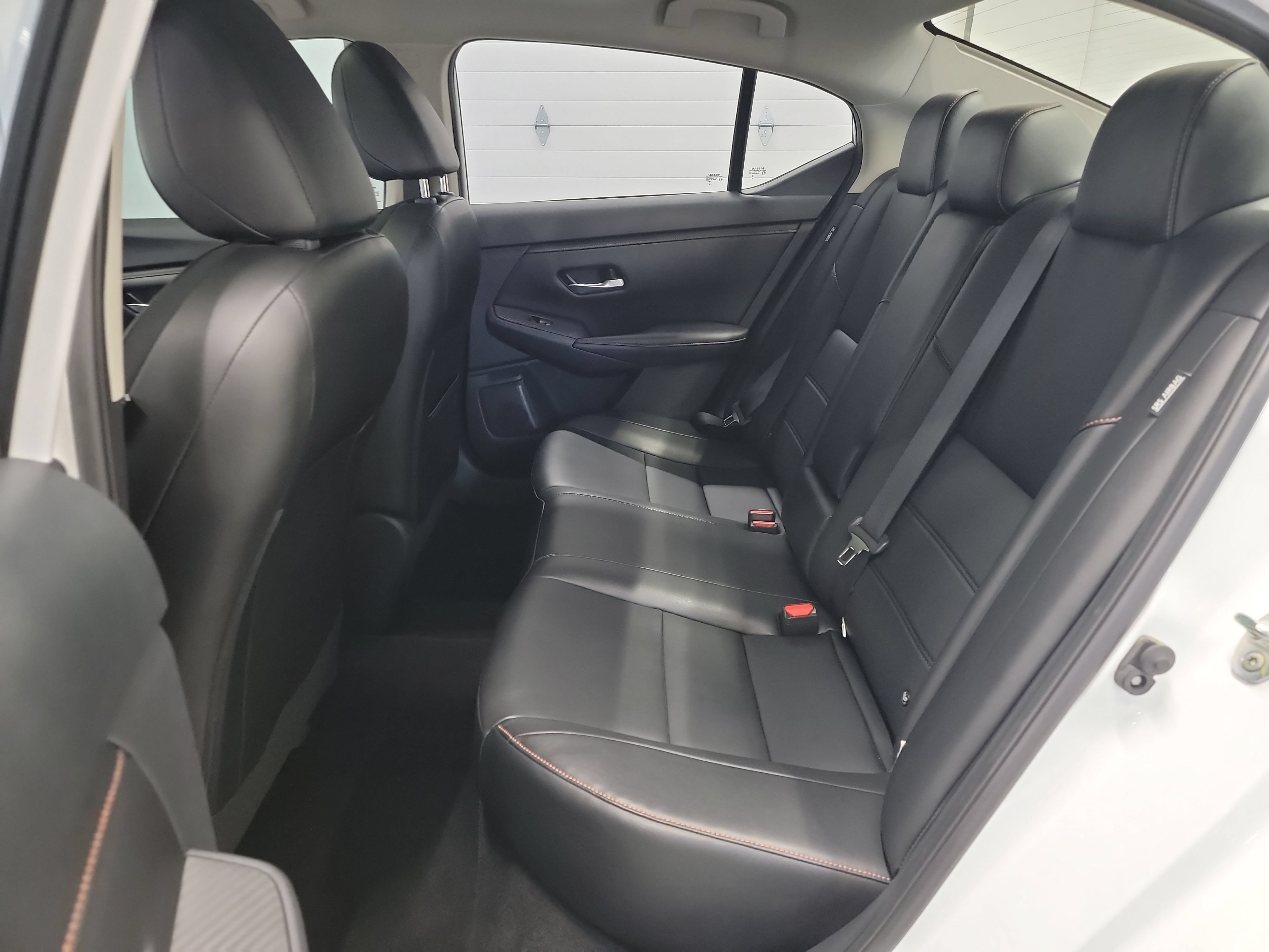 Used 2023 Nissan Sentra SR w/ SR Premium Package FWD image 28