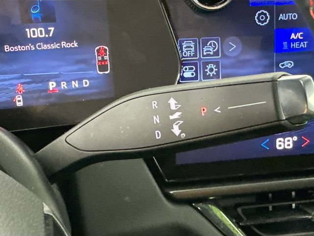 Used 2024 Chevrolet Equinox EV RS FWD image 22