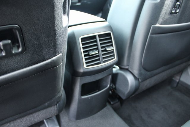 Used 2025 Kia Sportage SX image 38