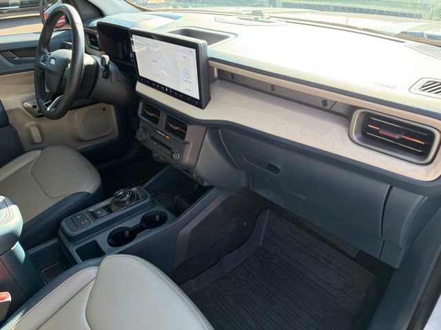 Used 2025 Ford Maverick Lariat w/ 4K Tow Package AWD/4WD image 11