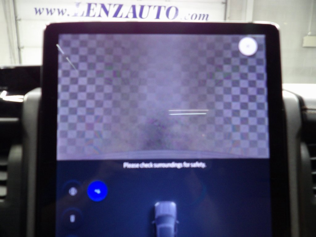 Used 2024 Ford Expedition Platinum image 14