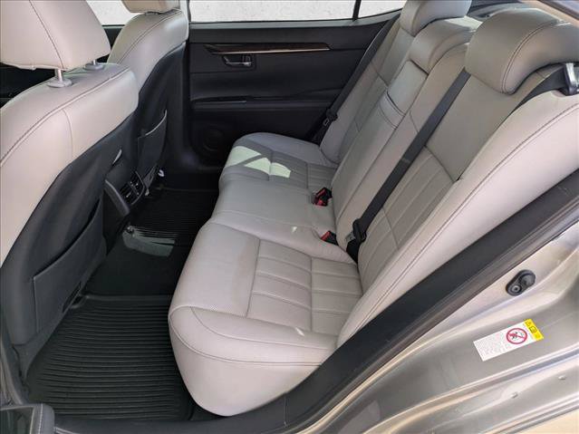 Used 2018 Lexus ES 350 w/ Luxury Package w/Wood Trim FWD image 20