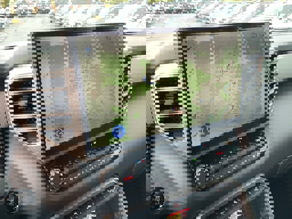 Used 2025 Toyota Tundra Limited image 12