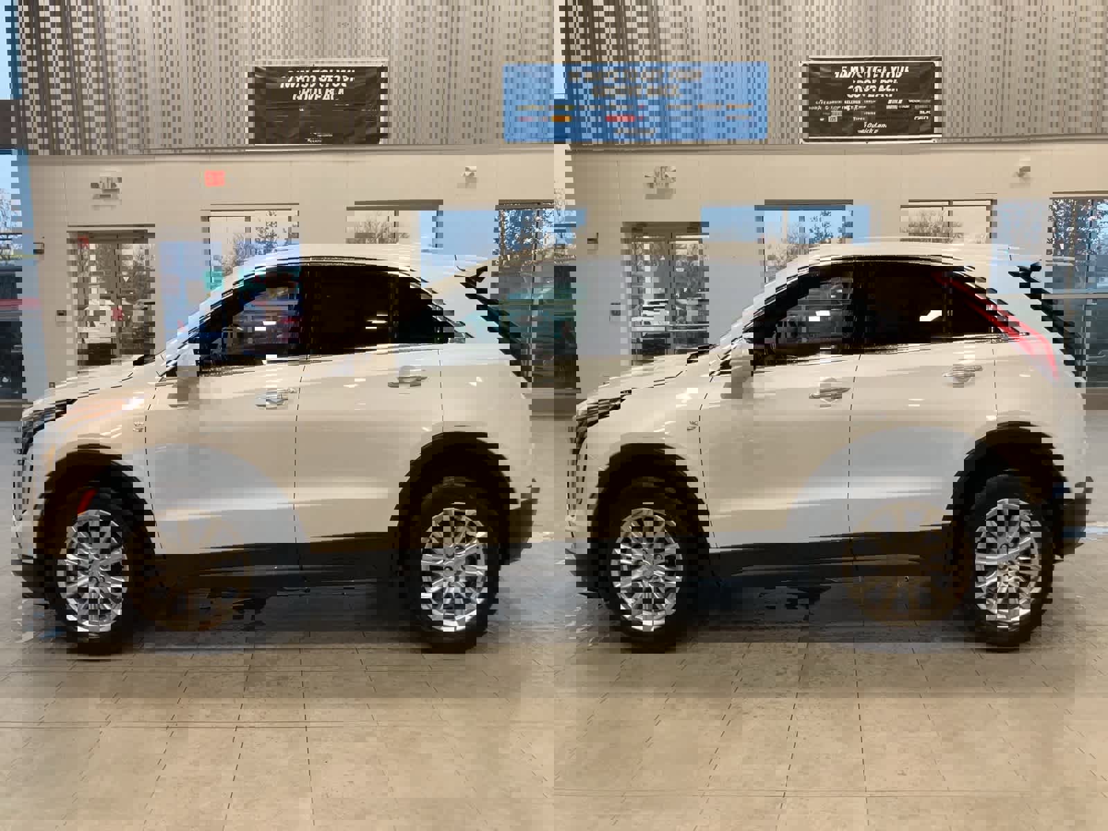 Used 2023 Cadillac XT4 Luxury image 8