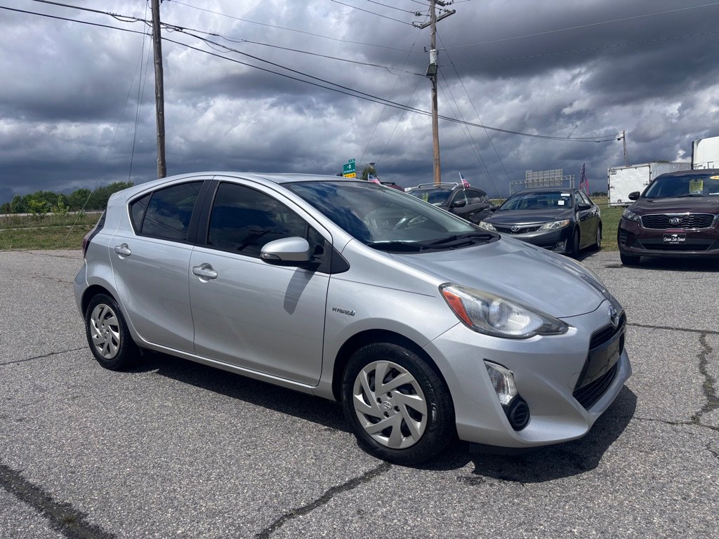 Used 2015 Toyota Prius C Two FWD image 1
