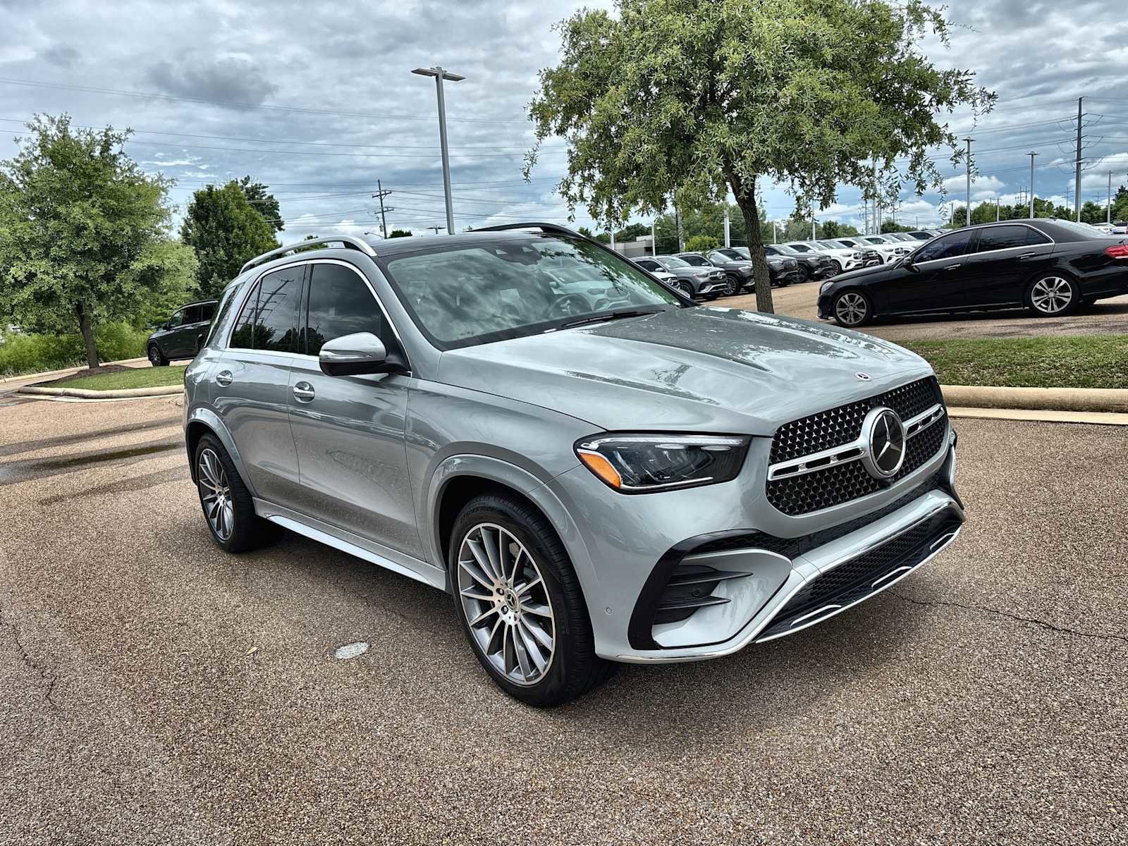 Used 2024 Mercedes-Benz GLE 350 4MATIC image 11