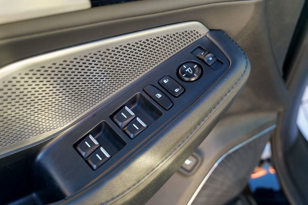 Used 2023 Acura MDX SH-AWD image 18