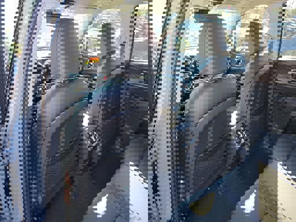 New 2026 Kia Sorento S w/ S Panoramic Sunroof Package image 19