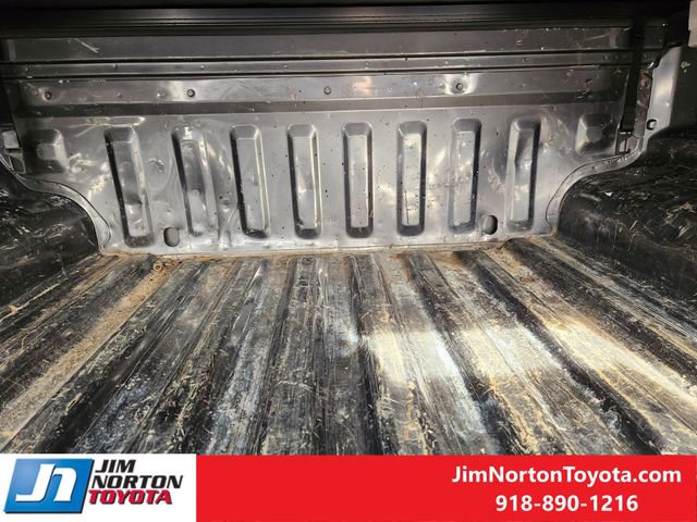 Used 2022 Nissan Frontier SV image 32