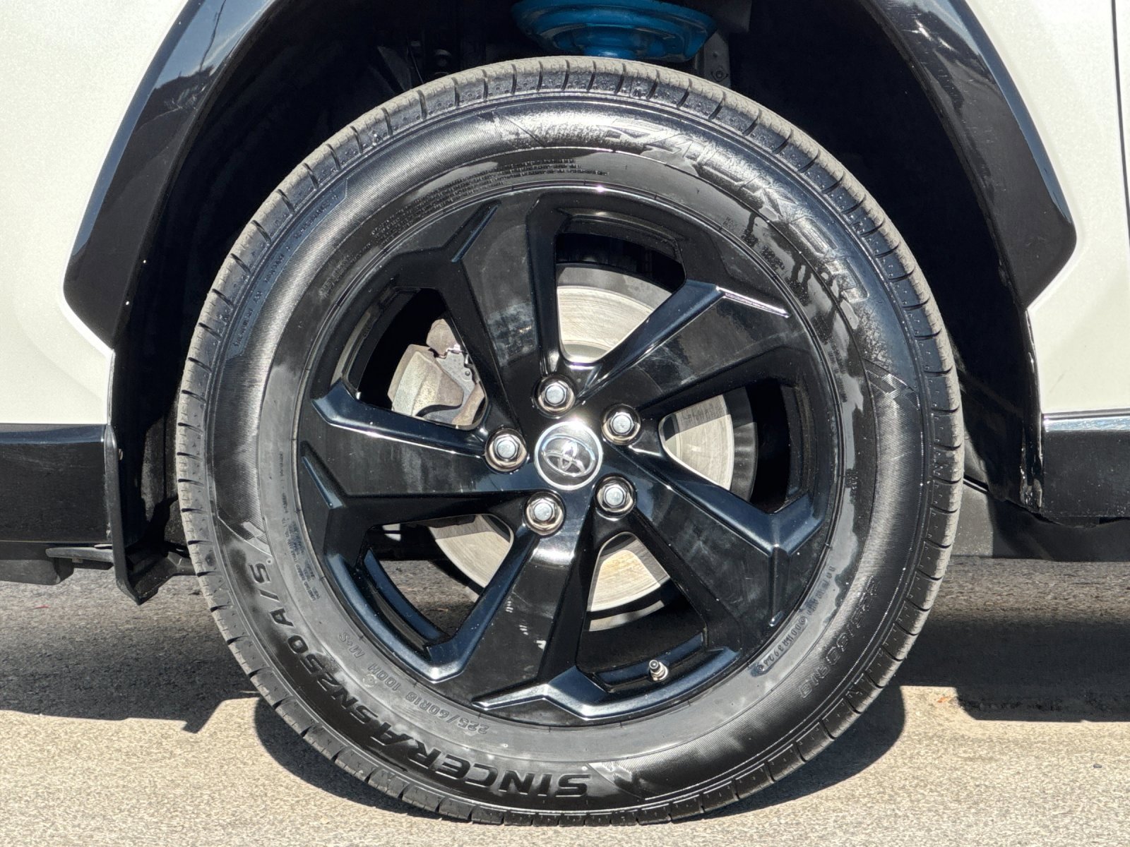 Used 2019 Toyota RAV4 XSE image 32