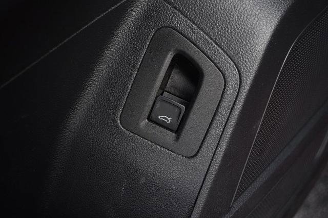 Used 2021 Volkswagen Atlas SEL Premium image 10