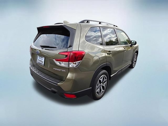 Used 2023 Subaru Forester Premium AWD/4WD image 4
