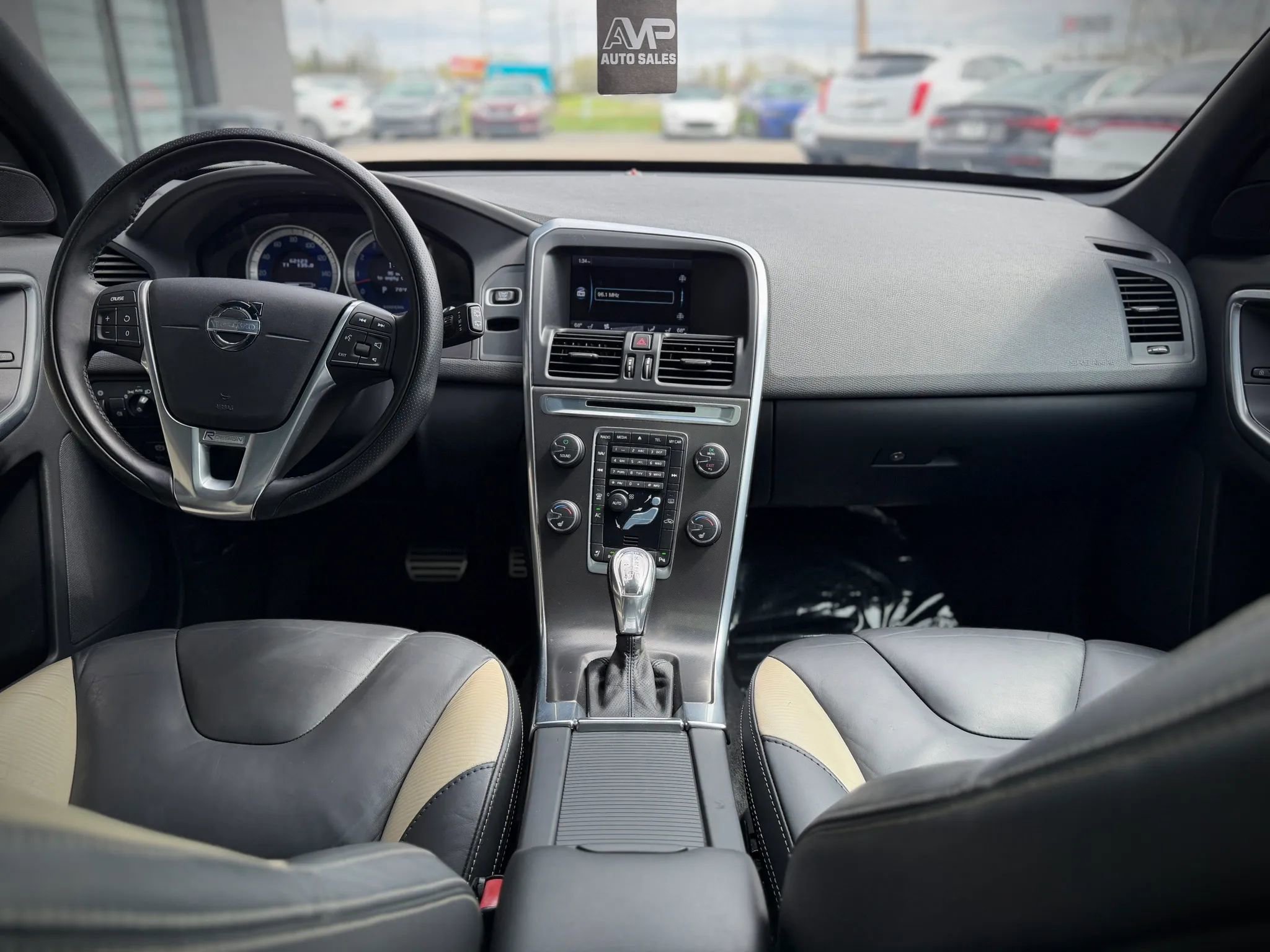 Used 2013 Volvo XC60 T6 image 12