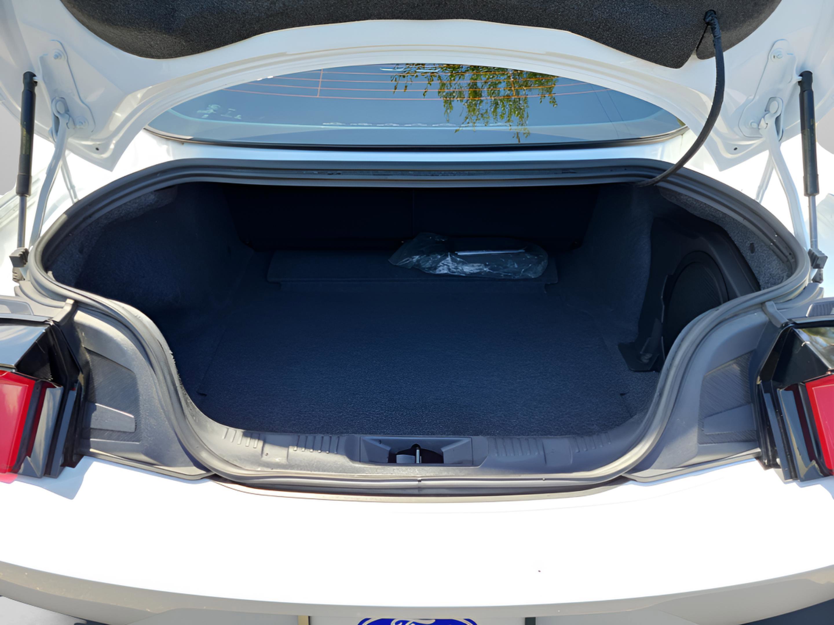 Used 2024 Ford Mustang Premium RWD image 7