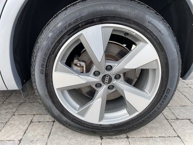 Used 2023 Audi Q5 2.0T Premium Plus w/ Premium Plus Package AWD/4WD image 40