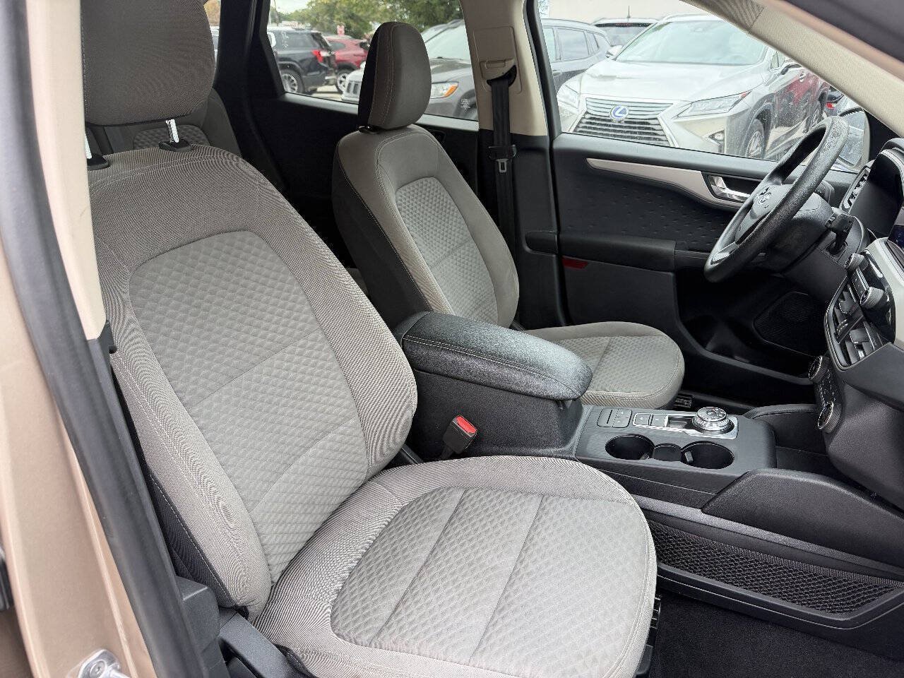 Used 2020 Ford Escape SE AWD/4WD image 8