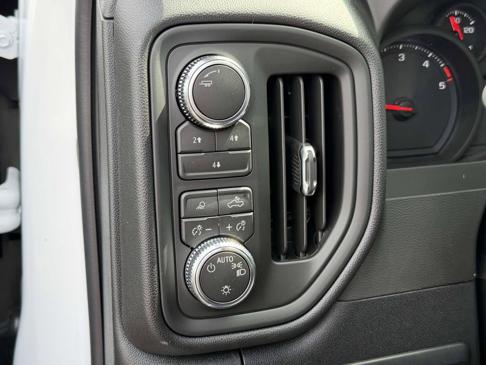 New 2026 GMC Sierra 3500 Pro AWD/4WD image 14