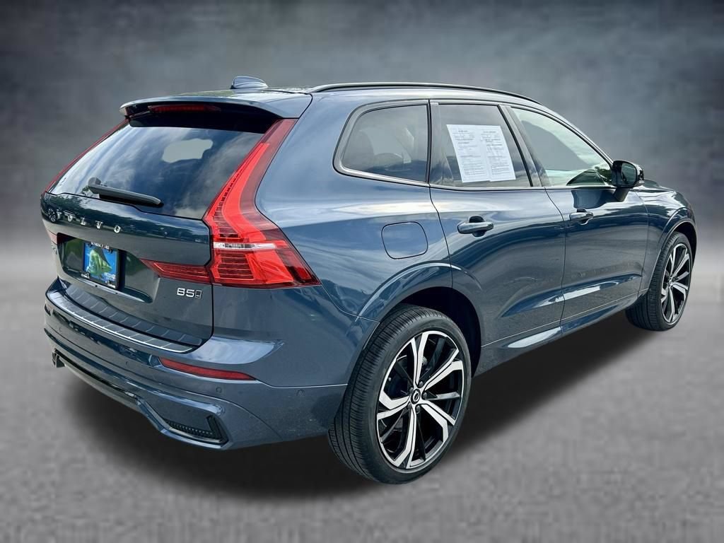Used 2023 Volvo XC60 B5 Ultimate w/ Climate Package AWD/4WD image 5
