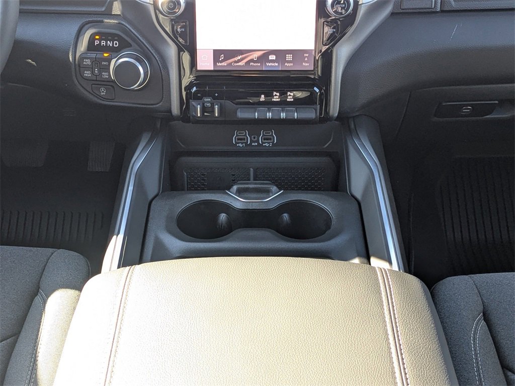 New 2026 RAM 1500 4x4 Crew Cab image 19