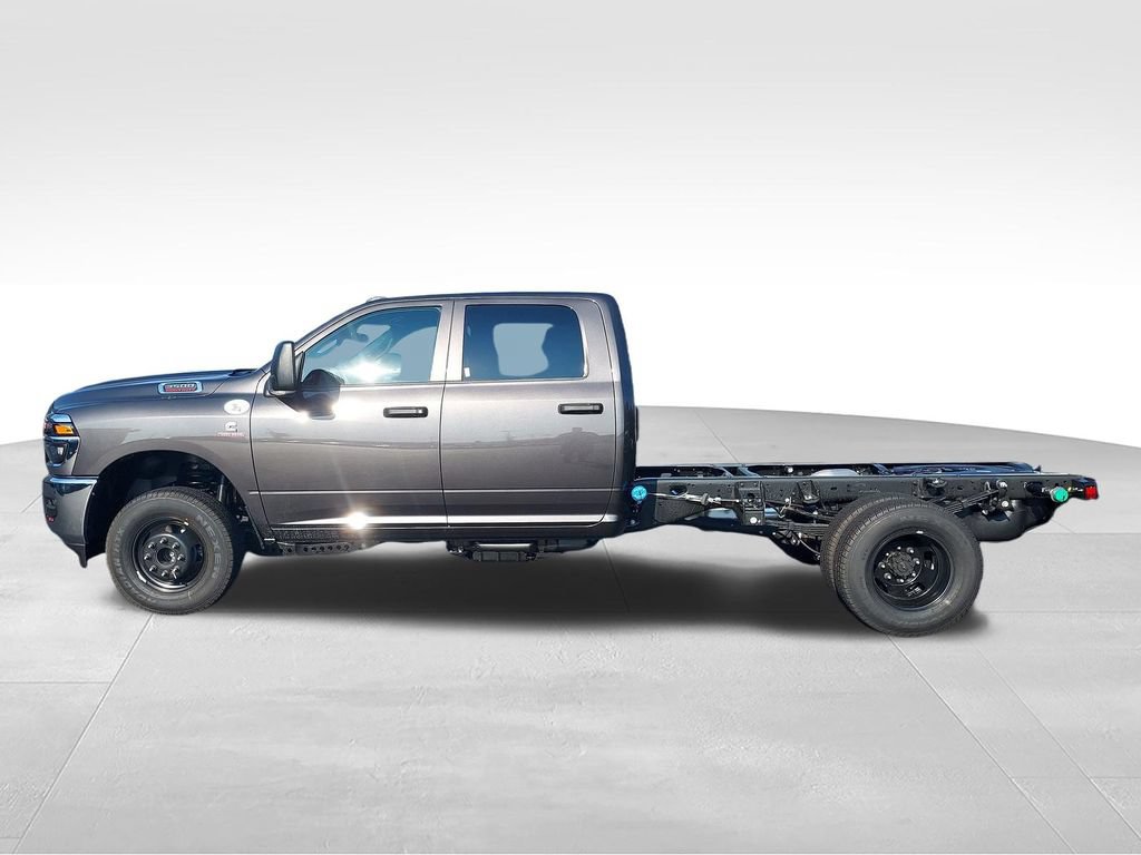 New 2027 RAM 3500 Tradesman w/ Chrome Appearance Group A AWD/4WD image 2