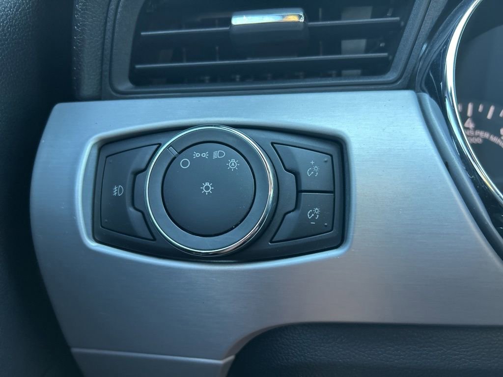 Used 2016 Ford Mustang GT Premium image 28