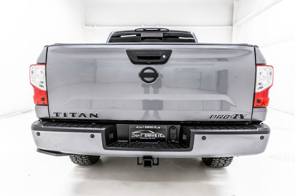 Used 2018 Nissan Titan PRO-4X w/ Pro-4x Convenience Package AWD/4WD image 6