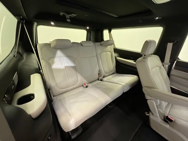 New 2026 Jeep Grand Wagoneer L Summit w/ Rear Seat Video Group I AWD/4WD image 27