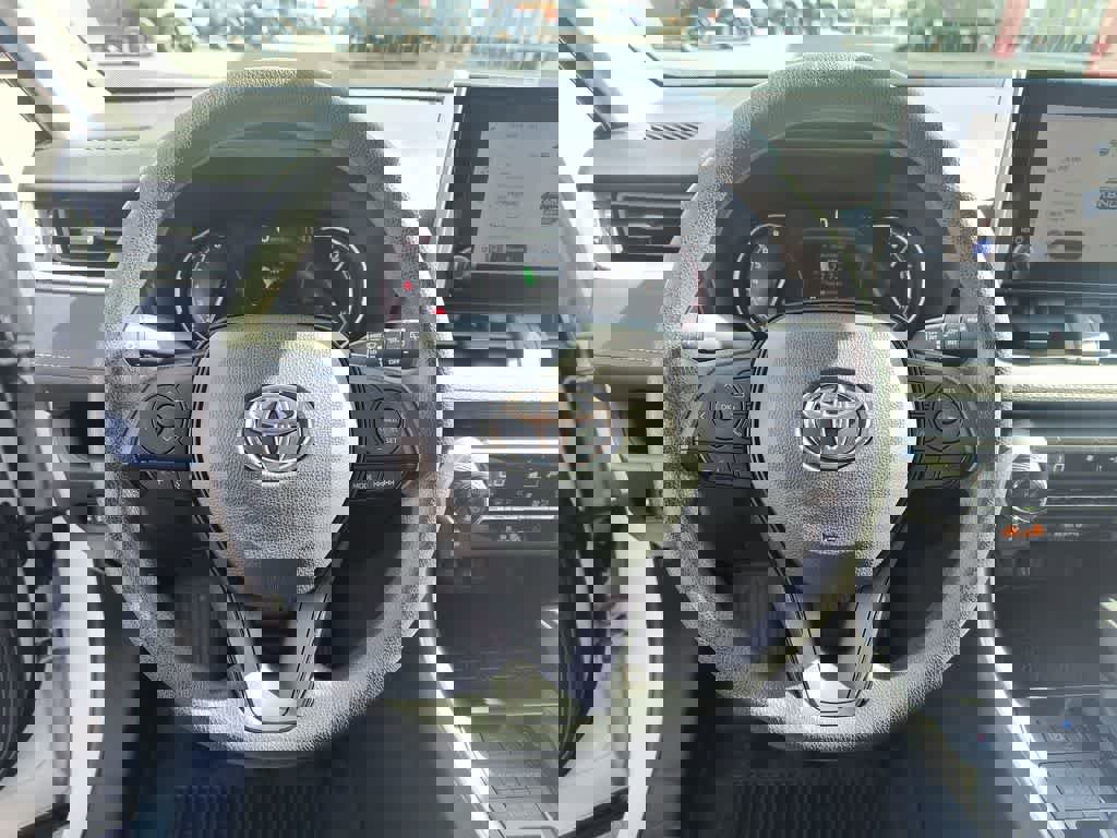 Used 2024 Toyota RAV4 XLE image 14