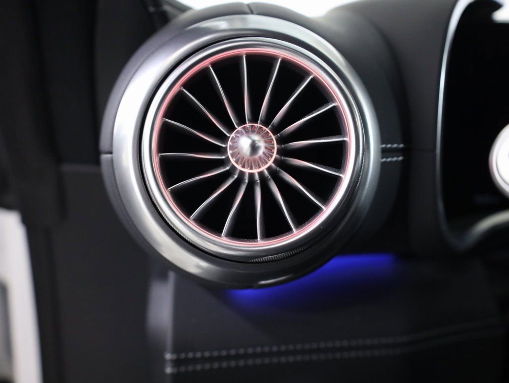 Used 2023 Mercedes-Benz SL 55 AMG 4MATIC image 16