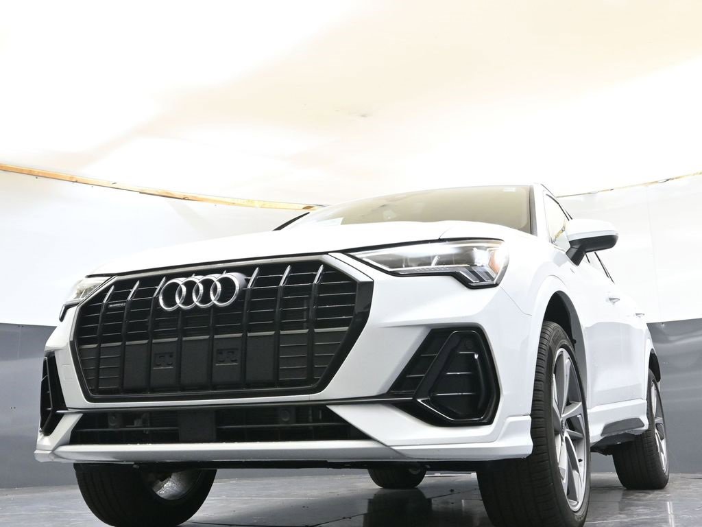 New 2025 Audi Q3 2.0T Premium image 29