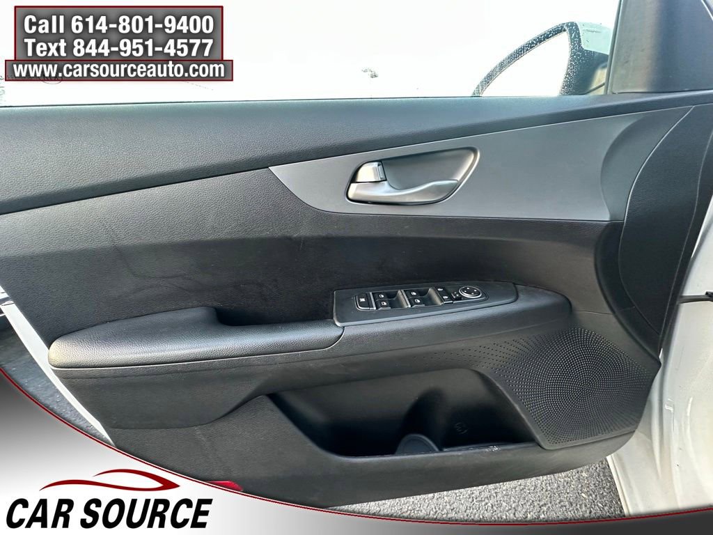 Used 2021 Kia Forte LXS FWD image 11