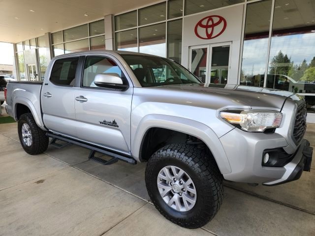 Certified 2019 Toyota Tacoma SR5 AWD/4WD image 4