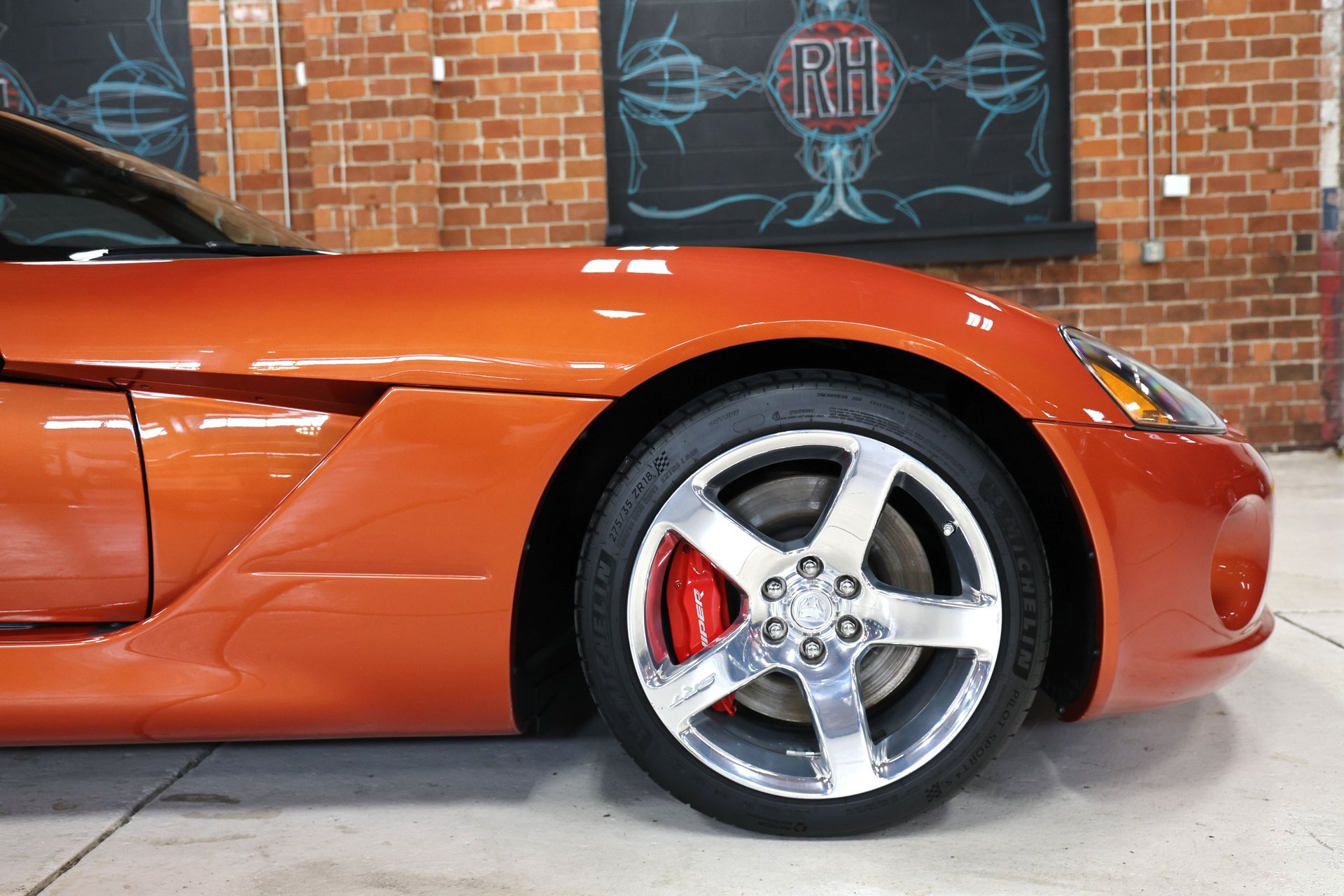 Used 2006 Dodge Viper SRT-10 RWD image 25
