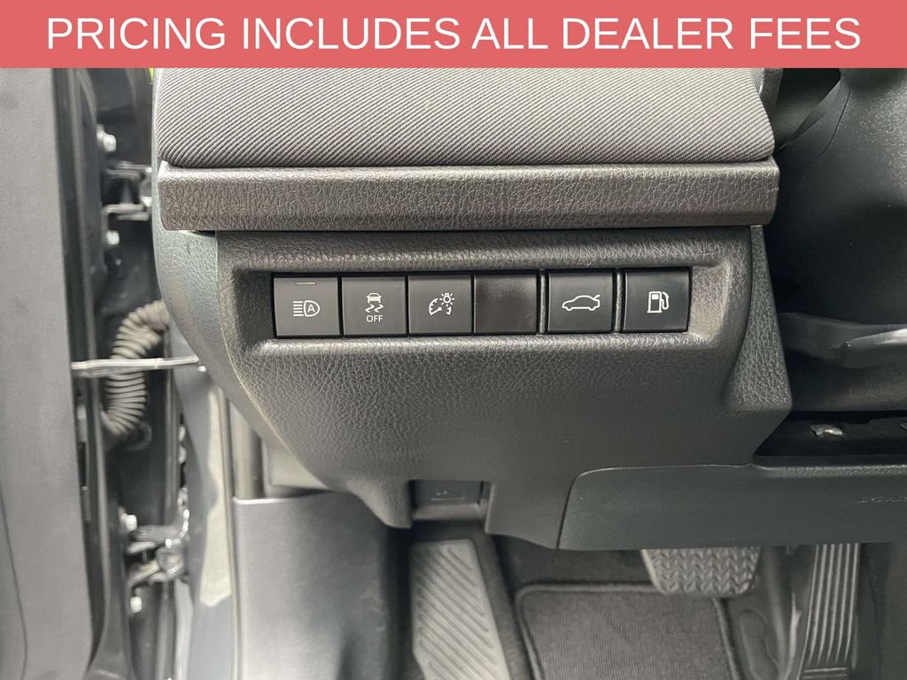 Used 2025 Toyota Camry LE FWD image 21
