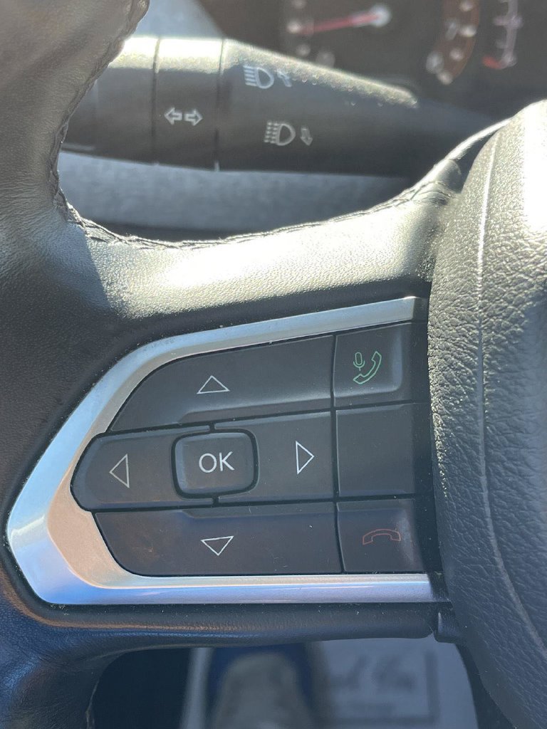 Used 2022 Jeep Compass Latitude AWD/4WD image 5