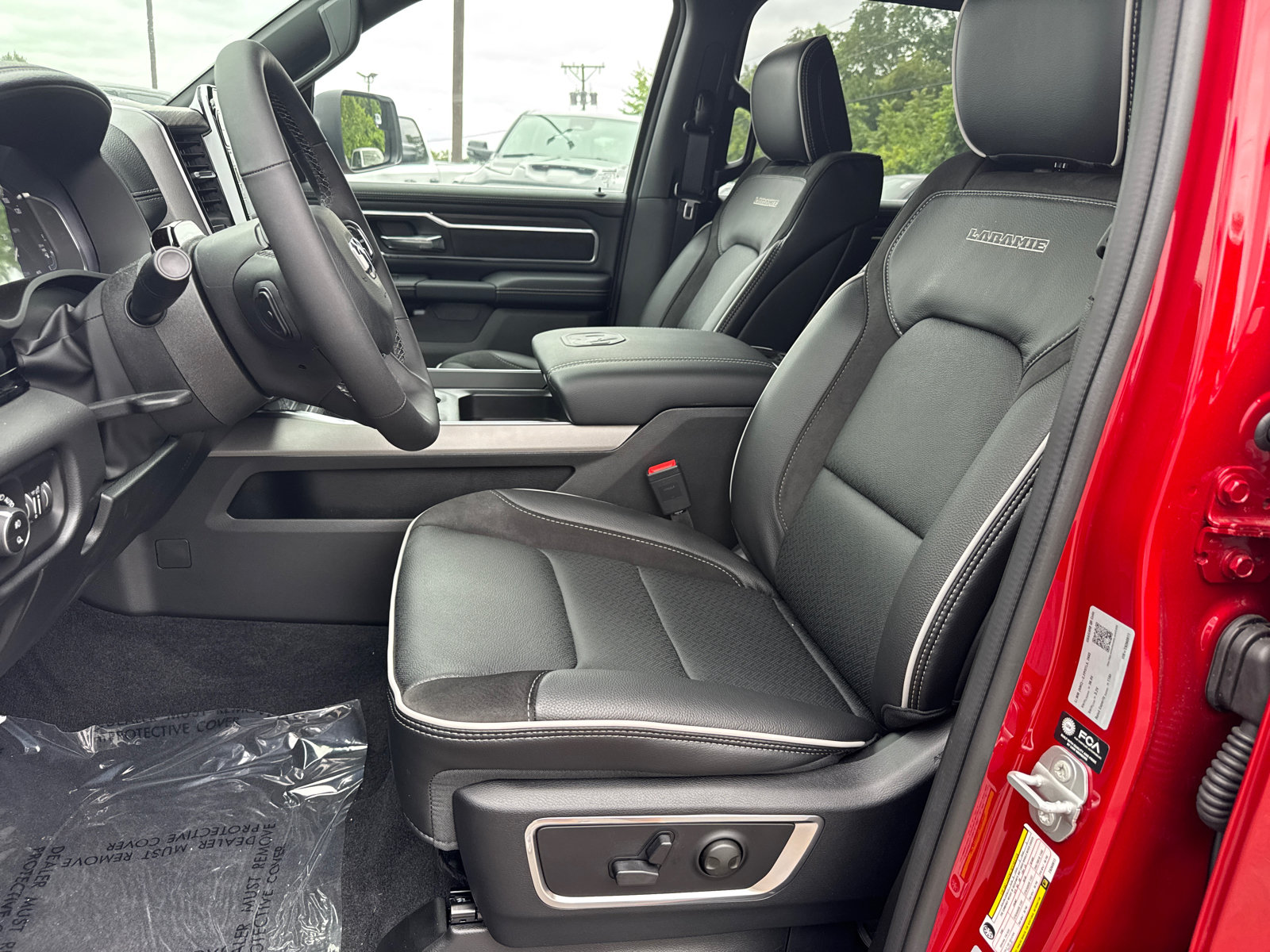 New 2026 RAM 1500 Laramie w/ Advanced Safety Group II AWD/4WD image 9