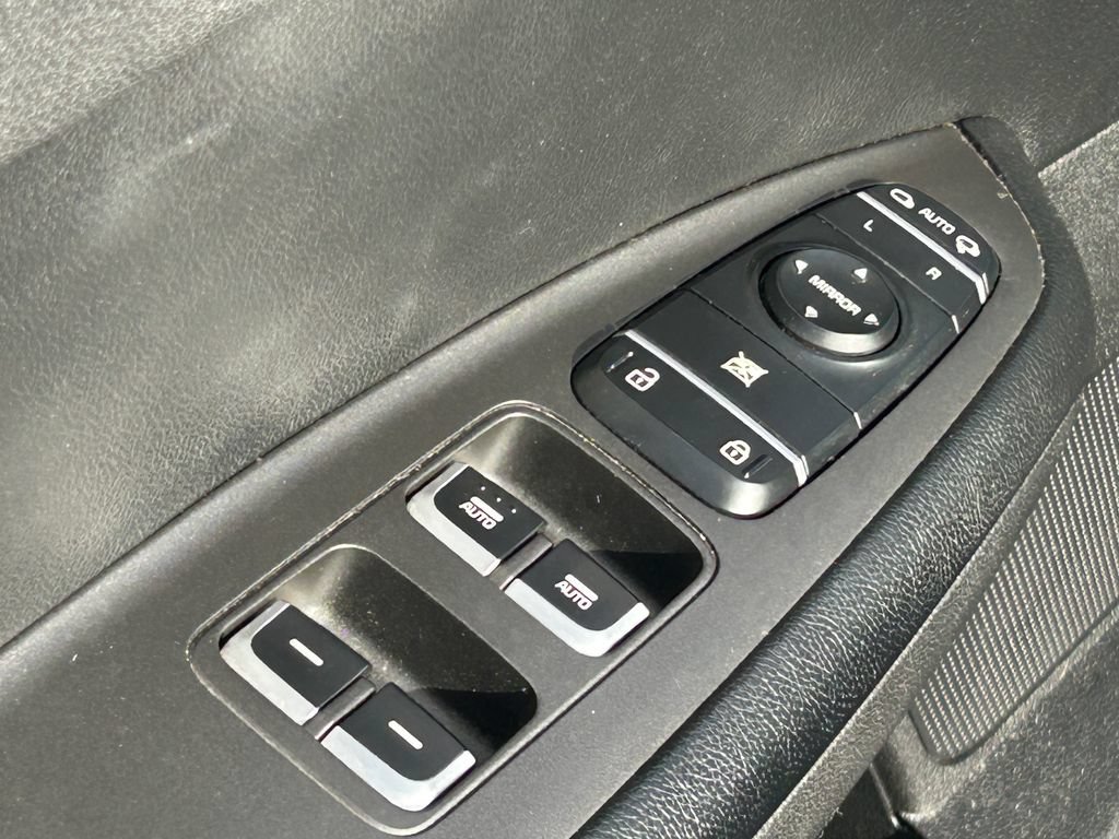 Used 2016 Kia Optima LX FWD image 26