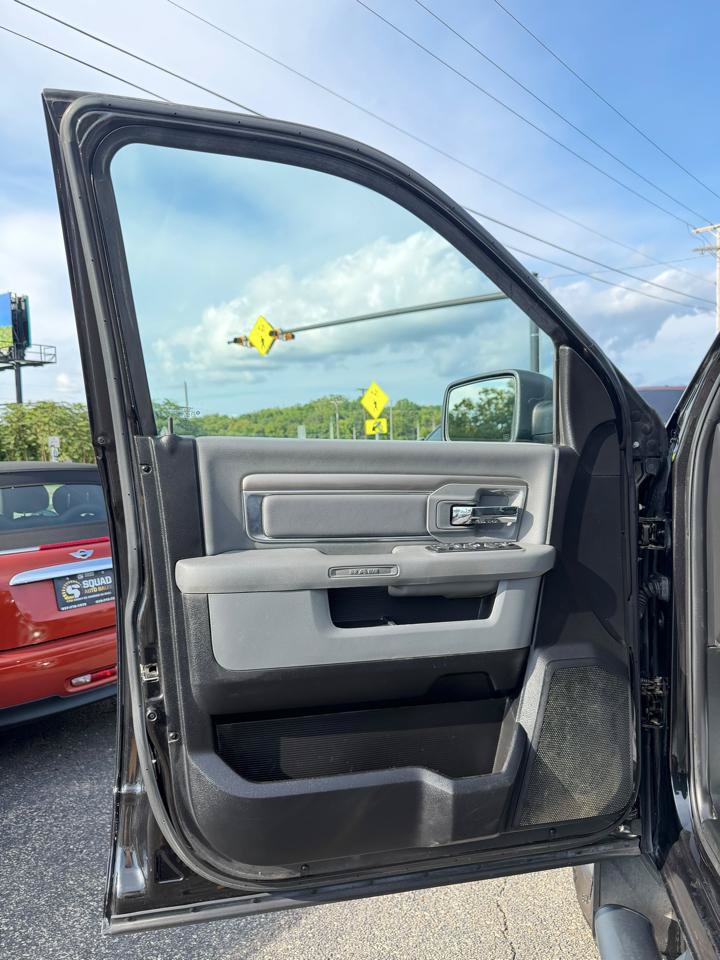 Used 2018 RAM 2500 Big Horn w/ Harvest Edition AWD/4WD image 14