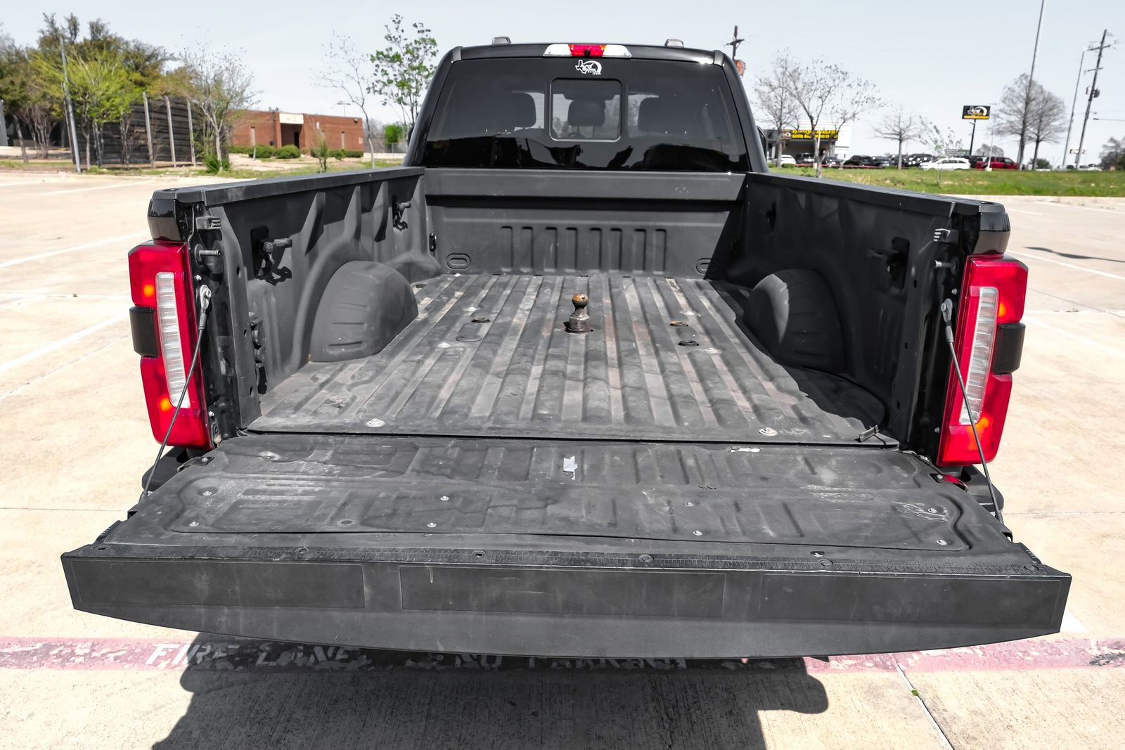 Used 2023 Ford F350 Lariat image 57