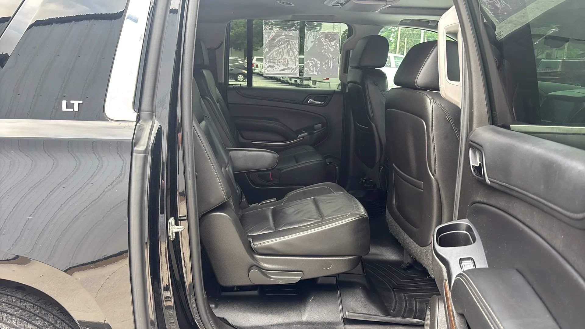 Used 2015 Chevrolet Suburban LT AWD/4WD image 16
