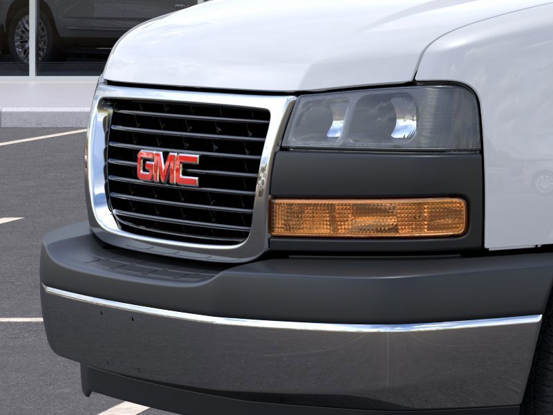 New 2026 GMC Savana 3500 LT w/ LT Preferred Equipment Group RWD image 13
