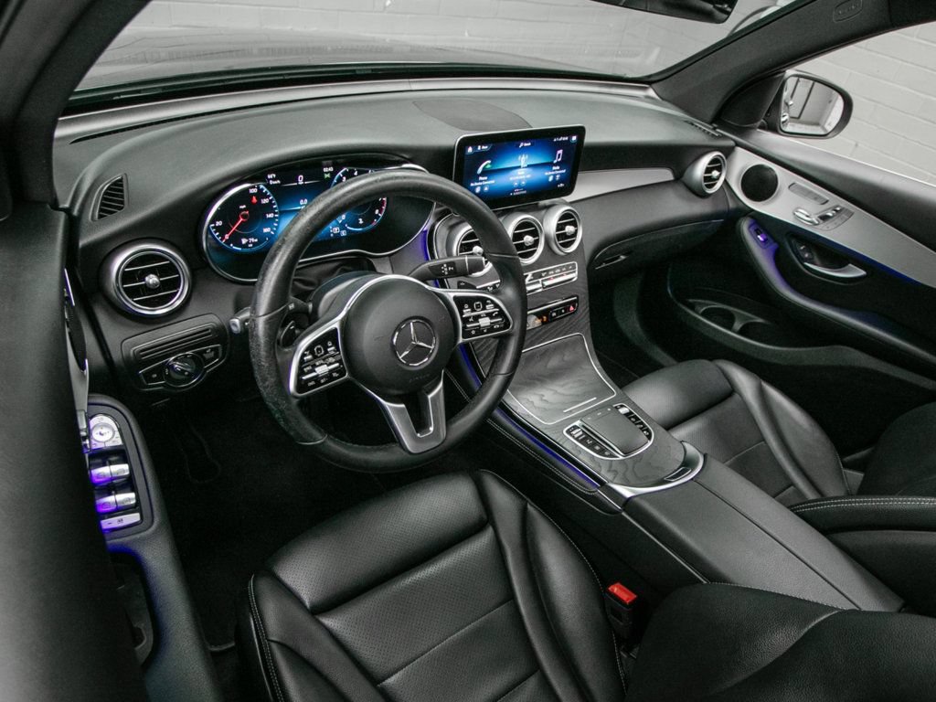 Used 2021 Mercedes-Benz GLC 300 4MATIC image 13