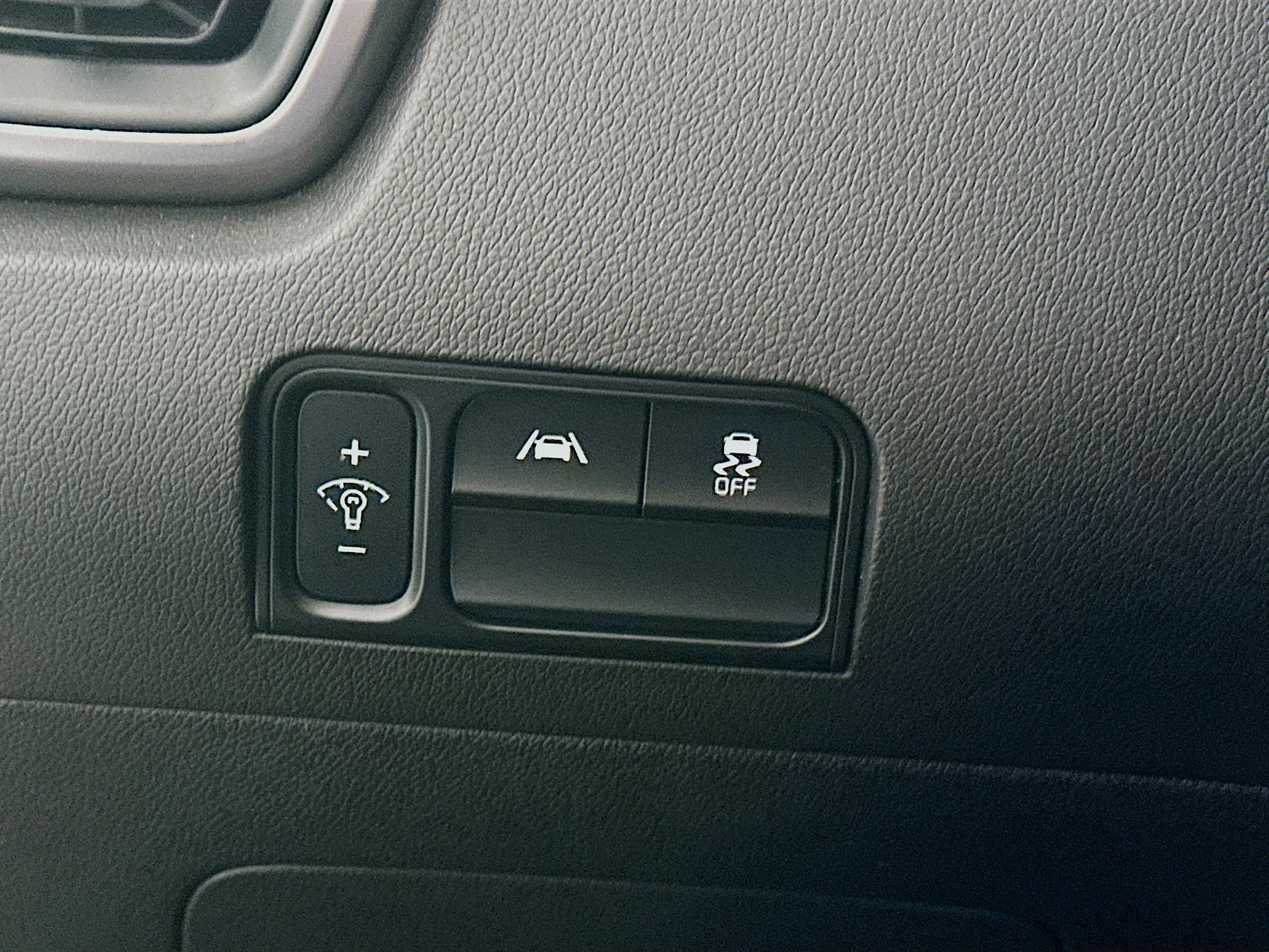 Used 2023 Kia Sorento LX image 17