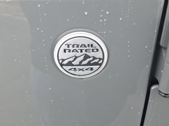 Used 2020 Jeep Wrangler Unlimited Sahara image 18